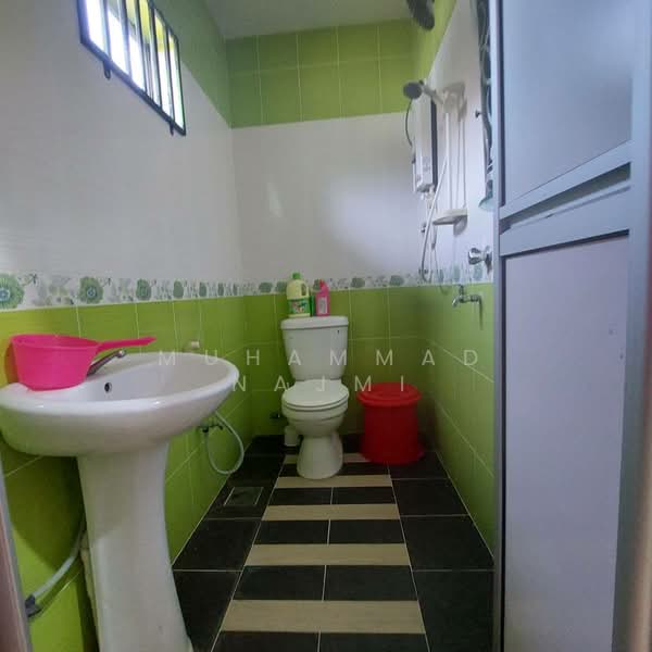 Bungalow for Sale in Dungun (Terengganu) - Muhammad Najmi - Bathroom - PropertyGuru.com.my