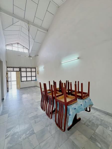 1-storey Terraced House for Sale in Taman Daya (Johor Bahru) - Calvin Lee - Dining Room - PropertyGuru.com.my