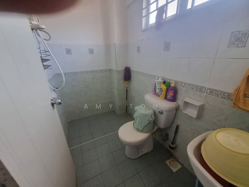 2-storey Terraced House for Sale in Sungai Ara (Penang) - Amy Toh - Bathroom - PropertyGuru.com.my