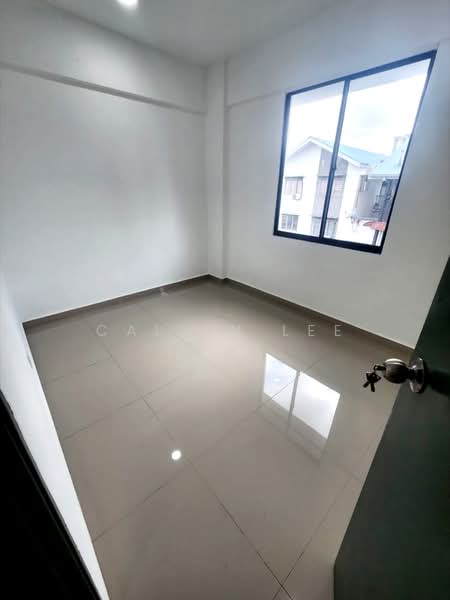 Flat for Sale at Taman Molek - Calvin Lee - PropertyGuru.com.my