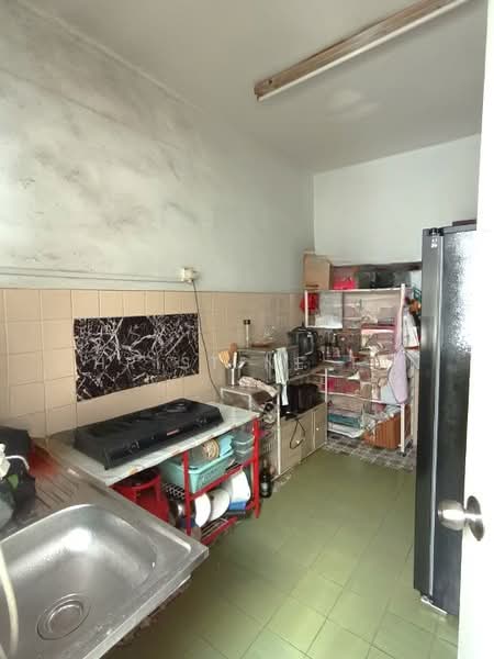 Apartment for Sale at Lily & Rose - Christine Tan - Kitchen - PropertyGuru.com.my