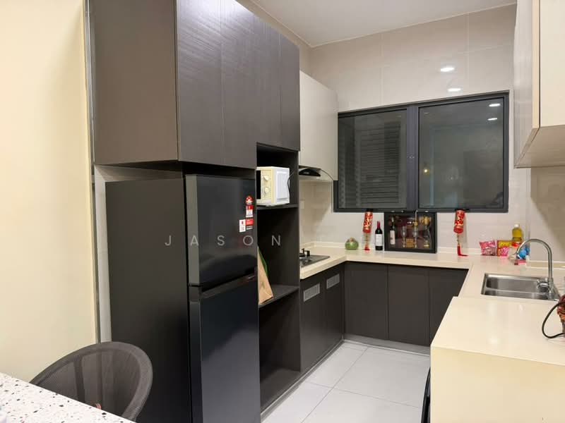 Condominium for Sale at Bay Point @ Country Garden Danga Bay - Jason Fam - Kitchen - PropertyGuru.com.my