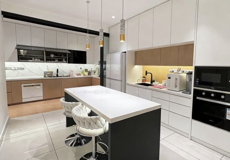 Cluster House for Sale in Skudai (Johor) - Evon Yap - Kitchen - PropertyGuru.com.my