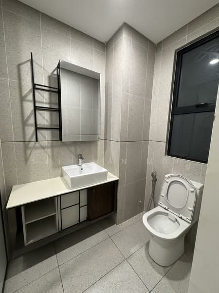 Servis Apartment untuk Disewa di Millerz Square Serviced Residence - Sai Kuan Moh - Bathroom - PropertyGuru.com.my