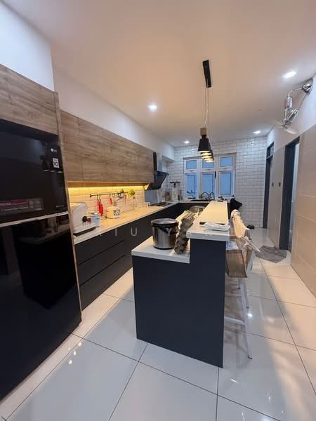 2-storey Terraced House for Sale in Bandar Dato Onn (Tebrau) - Xiu Yan - Kitchen - PropertyGuru.com.my