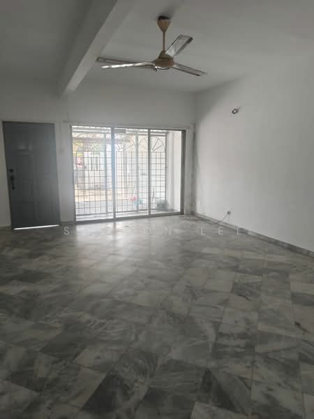 Rawang Perdana 2 untuk Untuk Dijual - RM 450,000, Apr 2026 - Living Room - PropertyGuru.com.my