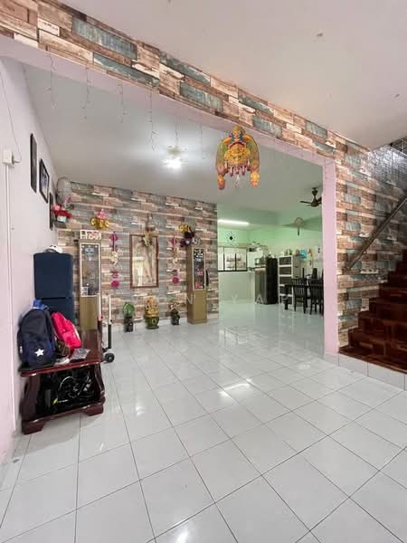 Taman Mount Austin untuk Untuk Dijual - RM 660,000, Apr 2026 - Living Room - PropertyGuru.com.my