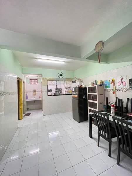 Taman Mount Austin untuk Untuk Dijual - RM 660,000, Apr 2026 - Kitchen - PropertyGuru.com.my