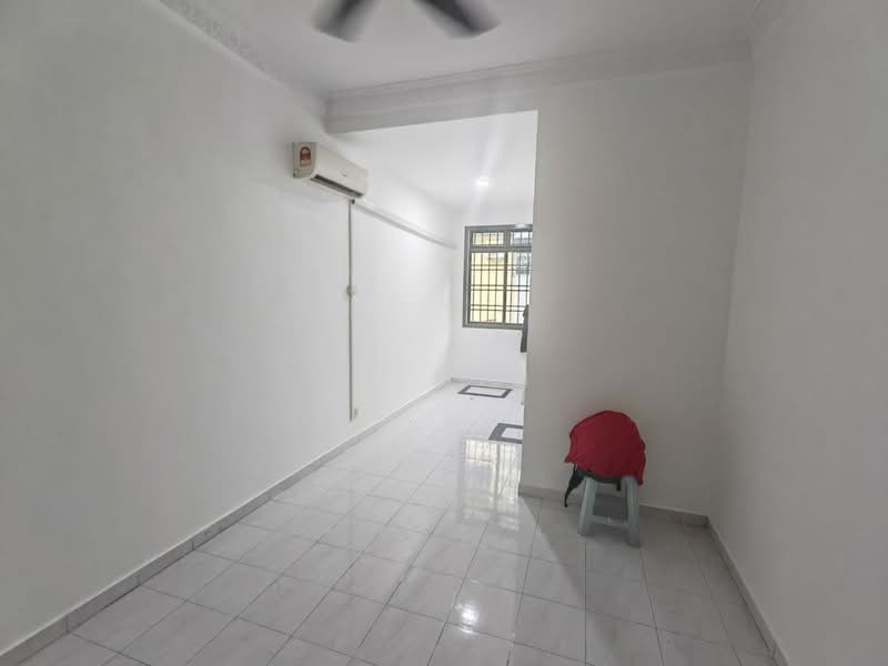 2-storey Terraced House for Rent in Bukit Indah (Iskandar Puteri (Nusajaya)) - Li Min - Living Room - PropertyGuru.com.my