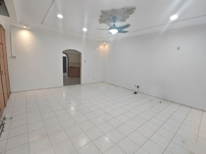 2-storey Terraced House for Rent in Bukit Indah (Iskandar Puteri (Nusajaya)) - Li Min - Living Room - PropertyGuru.com.my