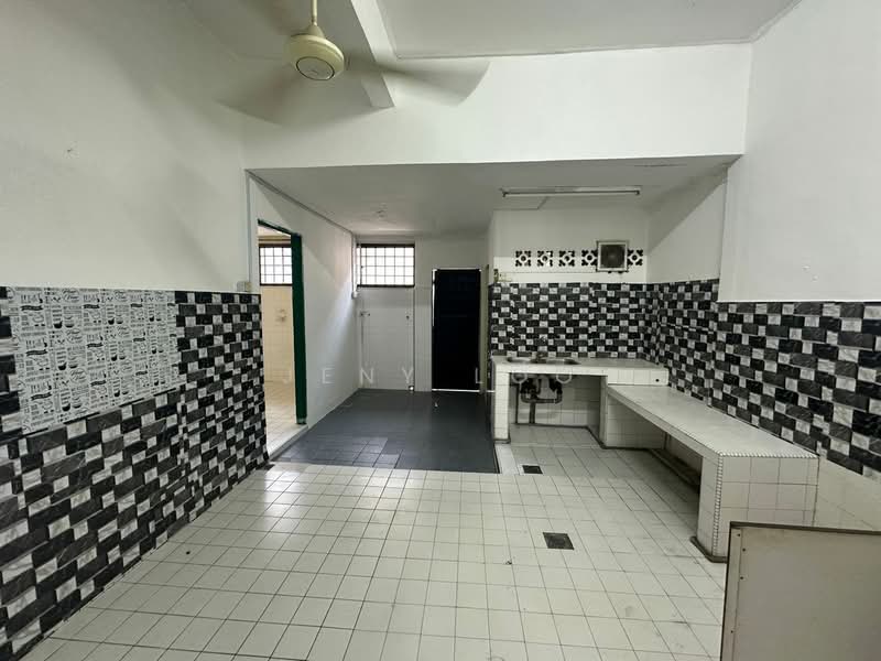 Taman Sri Skudai untuk Untuk Dijual - RM 620,000, Apr 2026 - Kitchen - PropertyGuru.com.my