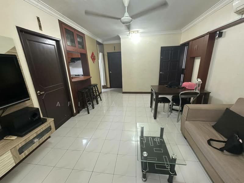 Apartment for Rent at Sri Ivori Apartment - AfiqHamzah . - Living Room - PropertyGuru.com.my