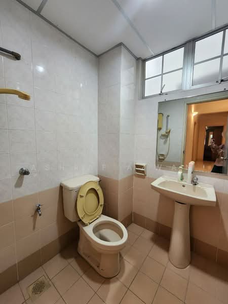 Condominium for Sale at Tiara Duta - Ashraf Azwan - Bathroom - PropertyGuru.com.my