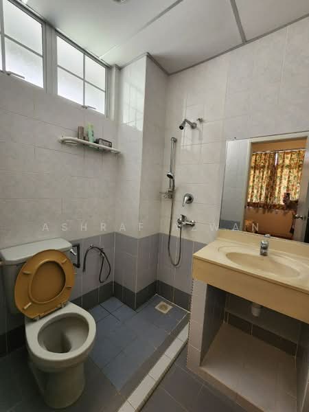 Condominium for Sale at Tiara Duta - Ashraf Azwan - Bathroom - PropertyGuru.com.my