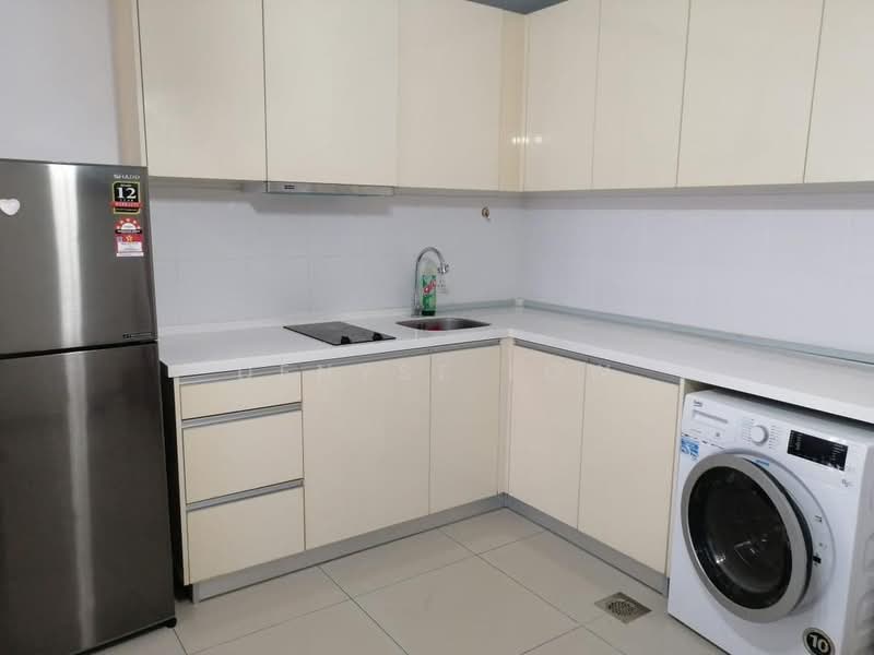Condominium for Rent at Encorp Strand Residence - Denyse Low - Kitchen - PropertyGuru.com.my