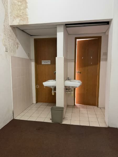 Amber Business Plaza 2 untuk Untuk Disewa - RM 2,000 /bulan, Apr 2026 - Bathroom - PropertyGuru.com.my