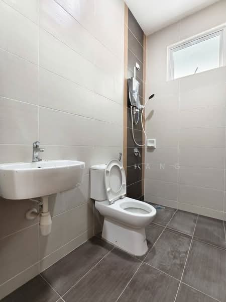2-storey Terraced House for Rent in Taman Mount Austin (Tebrau) - Vivco Liang - Bathroom - PropertyGuru.com.my