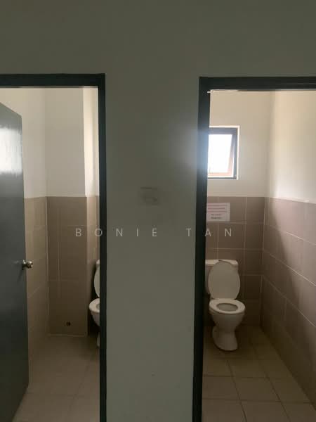 Kilang untuk Disewa di Cheras (Selangor) - Bonie Tan - Bathroom - PropertyGuru.com.my