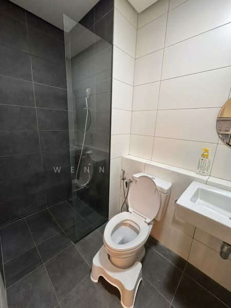 Service Residence for Rent at Paloma @ Tropicana Metropark - Wennie Ho - Bathroom - PropertyGuru.com.my