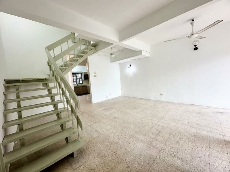 2-storey Terraced House for Sale in Kampung Gombak Indah (Batu Caves) - Sue Arifin - Interior - PropertyGuru.com.my