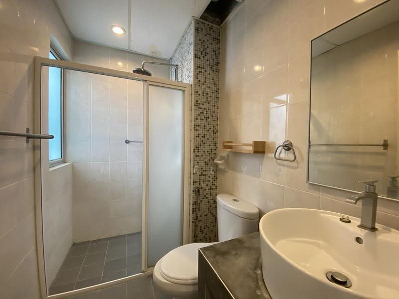 Service Residence for Sale at Metropolitan Square Service Residence - Michael Yeo - Master Bathroom - PropertyGuru.com.my