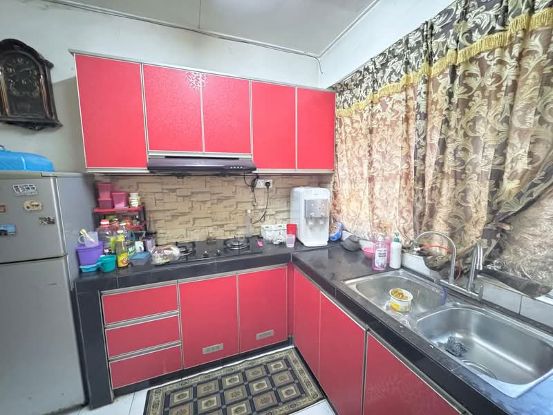 1-storey Terraced House for Sale in Bukit Sentosa (Rawang) - Fauzan bin Sahrom - Kitchen - PropertyGuru.com.my