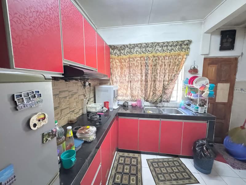1-storey Terraced House for Sale in Bukit Sentosa (Rawang) - Fauzan bin Sahrom - Kitchen - PropertyGuru.com.my