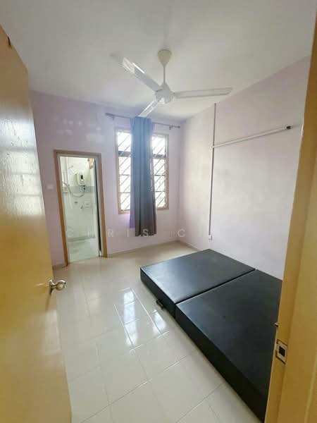 2-storey Terraced House for Sale in Bandar Baru Permas Jaya (Permas Jaya) - Chris Chin - Bedroom - PropertyGuru.com.my