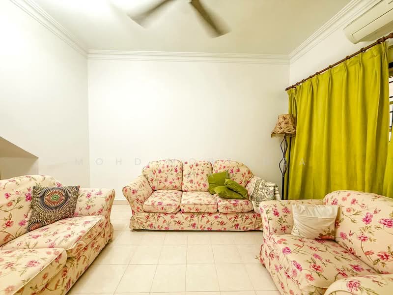 Seksyen 7 Bandar Baru Bangi untuk Untuk Dijual - RM 590,000, Apr 2026 - Living Room - PropertyGuru.com.my