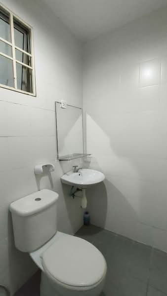 Kristal Heights untuk Untuk Dijual - RM 430,000, Apr 2026 - Bathroom - PropertyGuru.com.my