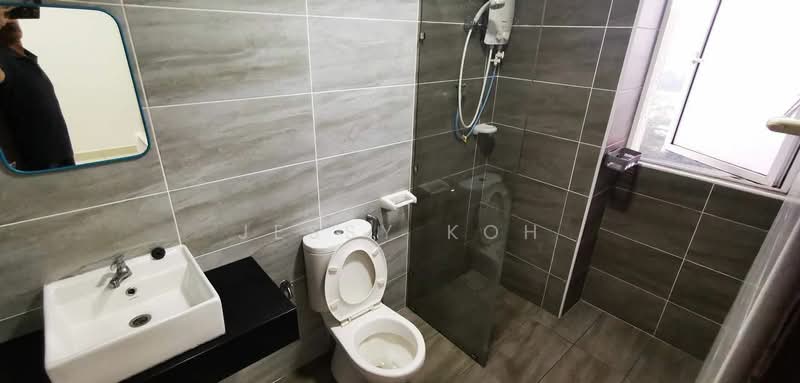 Service Residence for Rent at KSL Residence @ Daya - Jessy Koh - Bathroom - PropertyGuru.com.my