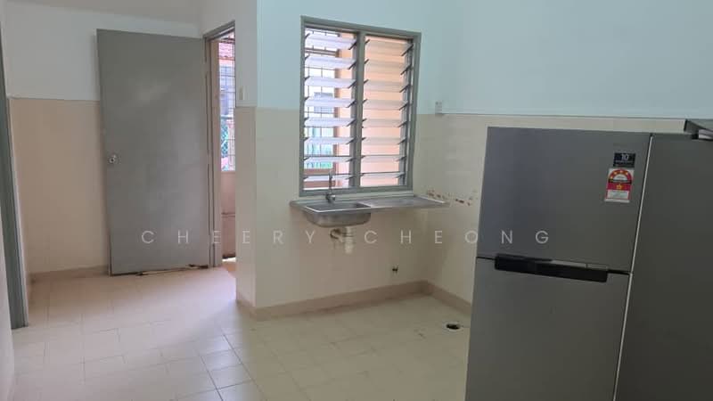 2-storey Terraced House for Rent in Bandar Mahkota Cheras (Cheras) - Cheery Cheong - Kitchen - PropertyGuru.com.my