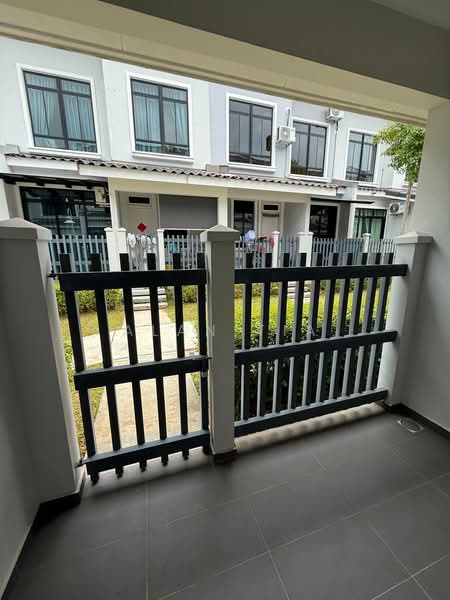 For Rent - Eco Tropics