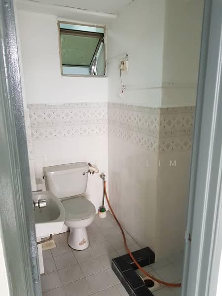 Condominium for Rent at Kelana Puteri - Vincent Lim - Bathroom - PropertyGuru.com.my