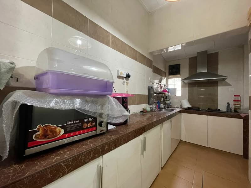 2-storey Terraced House for Sale in Denai Alam (Shah Alam) - Derrick Ang - Kitchen - PropertyGuru.com.my