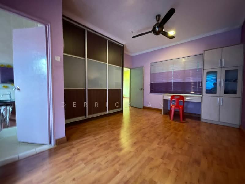 2-storey Terraced House for Sale in Denai Alam (Shah Alam) - Derrick Ang - Bedroom - PropertyGuru.com.my