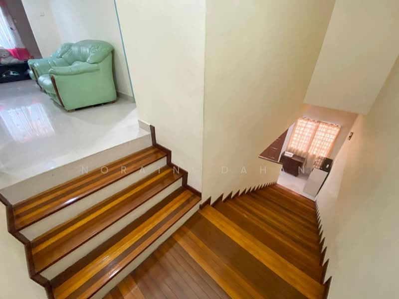 Rumah Teres 2 Tingkat untuk Dijual di Kajang (Selangor) - Noraini Dahan - Living Room - PropertyGuru.com.my