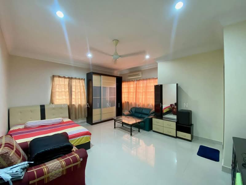 Rumah Teres 2 Tingkat untuk Dijual di Kajang (Selangor) - Noraini Dahan - Bedroom - PropertyGuru.com.my