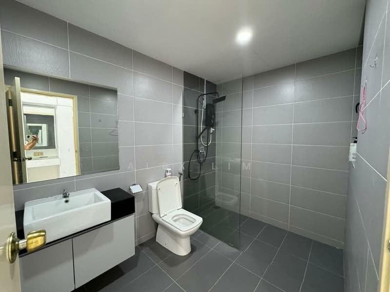 Condominium for Rent at Golden Triangle 2 - Alex Lim - Bathroom - PropertyGuru.com.my