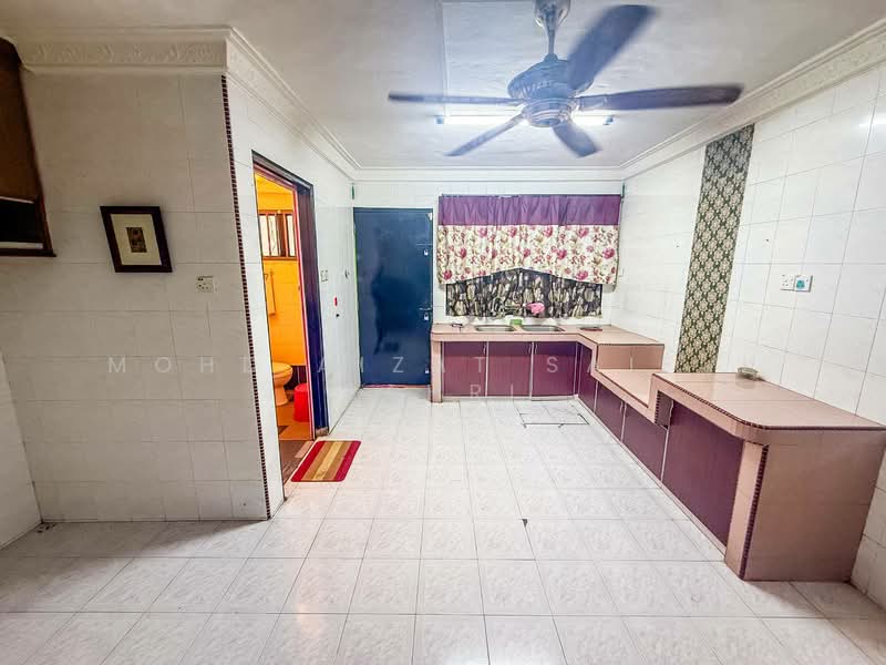 Rumah Teres 2 Tingkat untuk Dijual di Taman Kajang Baru (Kajang) - Mohd Aizat Saiful Bahri - Kitchen - PropertyGuru.com.my