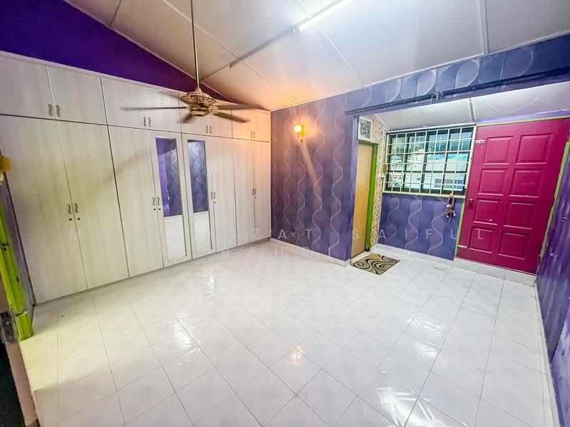 Rumah Teres 2 Tingkat untuk Dijual di Taman Kajang Baru (Kajang) - Mohd Aizat Saiful Bahri - Bedroom - PropertyGuru.com.my