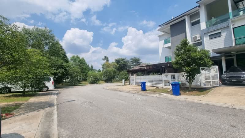 3-storey Terraced House for Sale in Denai Alam (Shah Alam) - Mohammad Din Majid - Exterior - PropertyGuru.com.my