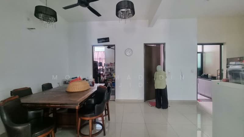 3-storey Terraced House for Sale in Denai Alam (Shah Alam) - Mohammad Din Majid - Dining Room - PropertyGuru.com.my