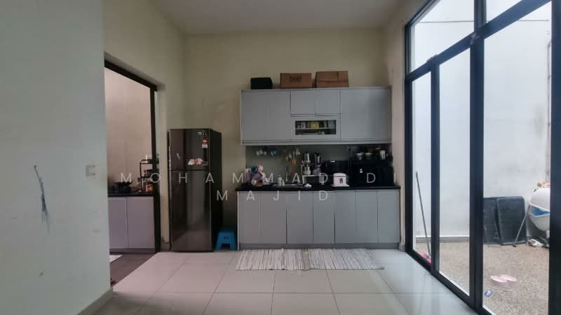 3-storey Terraced House for Sale in Denai Alam (Shah Alam) - Mohammad Din Majid - Kitchen - PropertyGuru.com.my