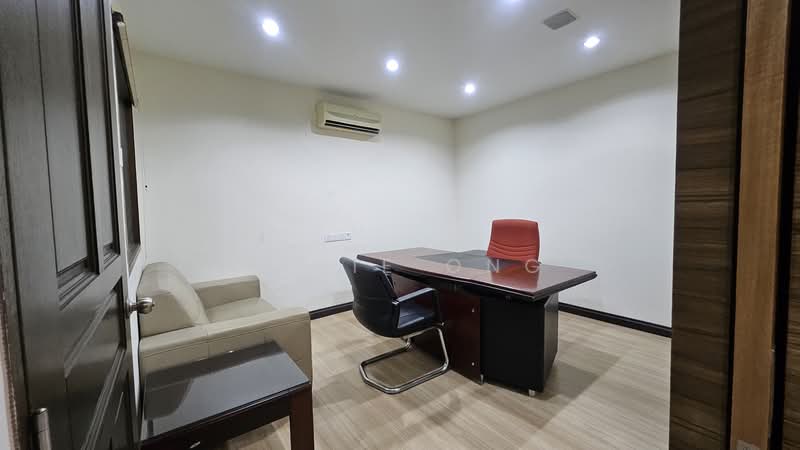 Office for Rent in KLCC (KL City Centre) - Angie Ong - Manager Room - PropertyGuru.com.my