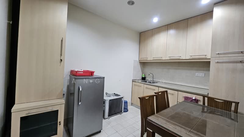 Office for Rent in KLCC (KL City Centre) - Angie Ong - Pantry - PropertyGuru.com.my
