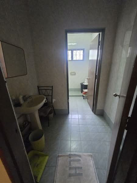 Bungalow for Sale in Taman Overseas Union (Taman Oug) (Jalan Klang Lama (Old Klang Road)) - GP Goh - Bathroom - PropertyGuru.com.my
