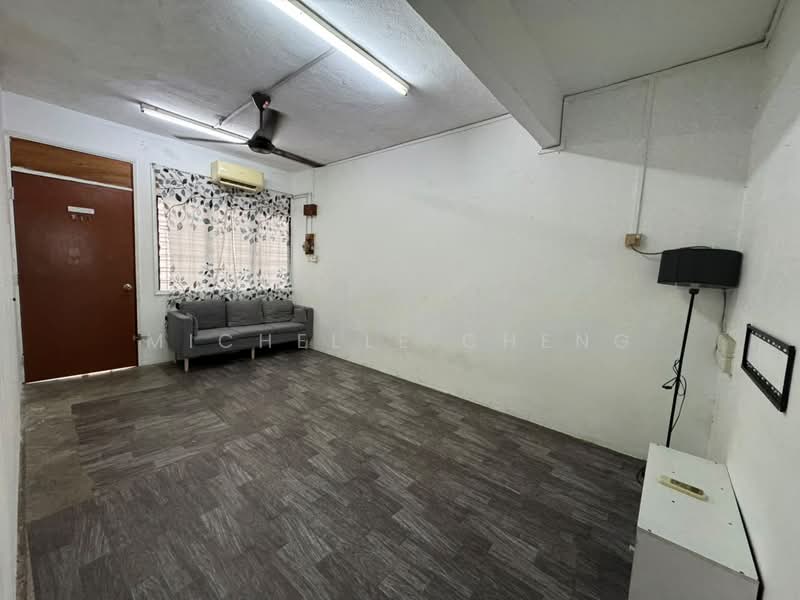 Apartment for Rent at Taman Naga Emas Apartment - MICHELLE CHENG - Living Room - PropertyGuru.com.my