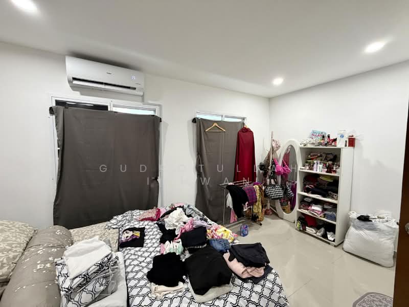 1-storey Terraced House for Sale in Taman Kajang Baru (Kajang) - Gudrotullah Ikhwan - Bedroom - PropertyGuru.com.my