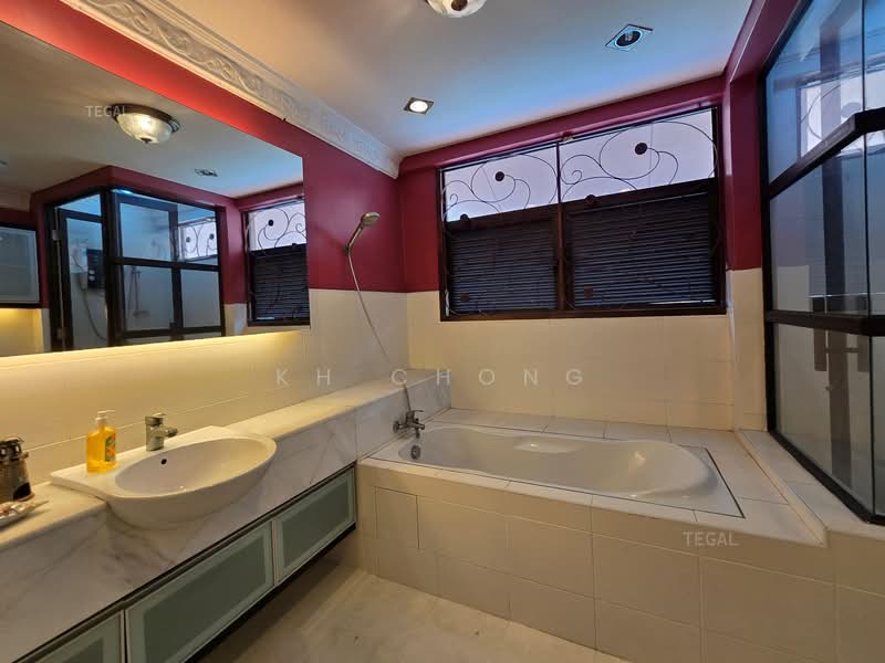 Glenmarie Cove untuk Untuk Dijual - RM 2,400,000, Apr 2026 - Bathroom - PropertyGuru.com.my